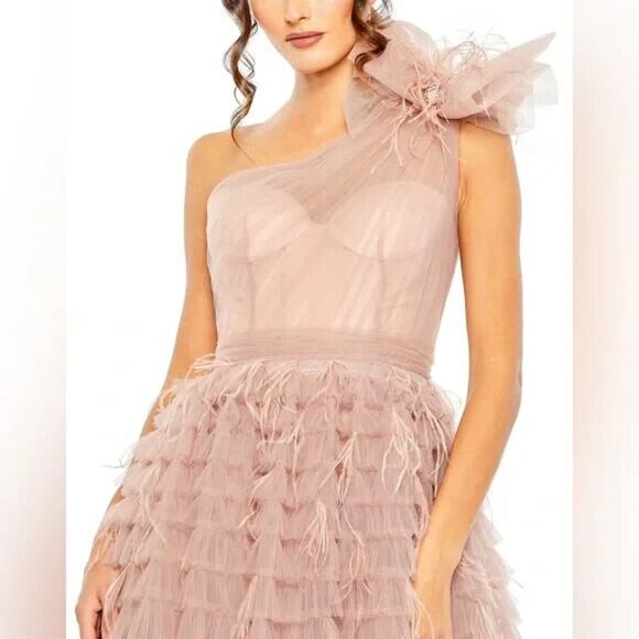 NWT Mac Duggal 20447 One Shoulder Bow Feather Tiered A-Line Gown $798 Sz 10 ROSE - Picture 2 of 7